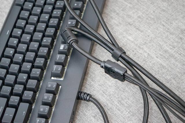 最终解毒——Thermaltake X1星脉 银轴键盘