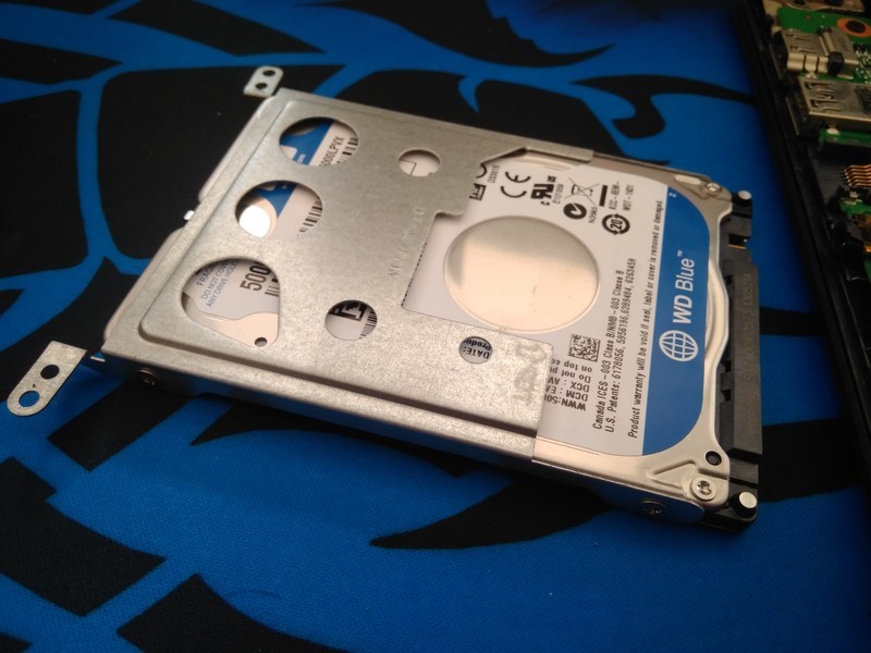 给戴尔成就5470升级内存和固态硬盘