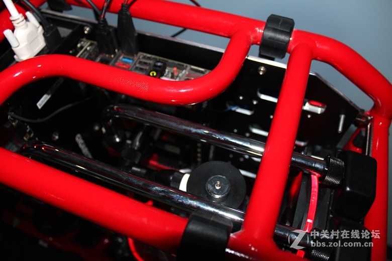 in win D-frame mini 铜管水冷，1070显卡VR主机