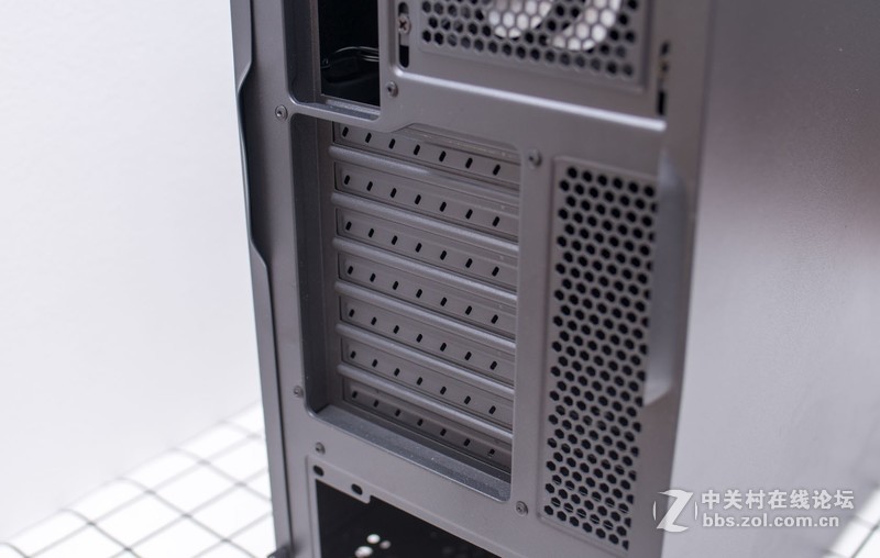 静音稳定箱子了解下，金河田峥嵘MUT1入箱体验