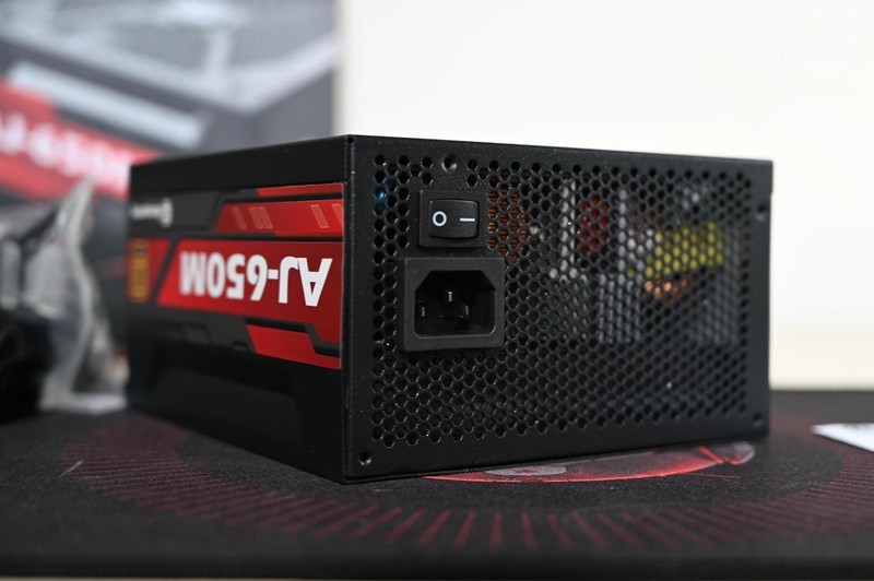 全日系电容也有白菜价，美商艾湃电竞AJ-650M确实厚道