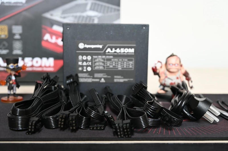 全日系电容也有白菜价，美商艾湃电竞AJ-650M确实厚道