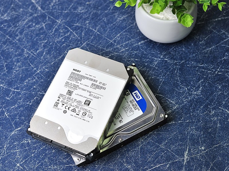 #超大容量 自由存储#NAS组建日记（一）：首先得有块大硬盘：体验HGST 10TB NAS硬盘