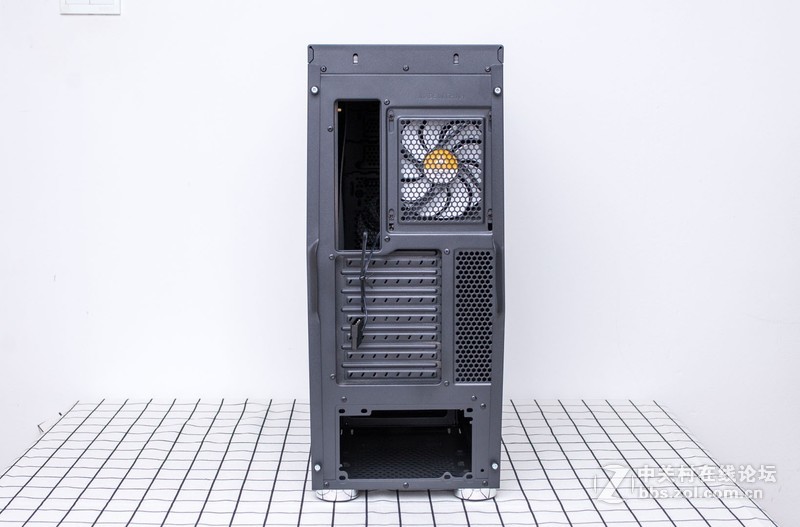 静音稳定箱子了解下，金河田峥嵘MUT1入箱体验