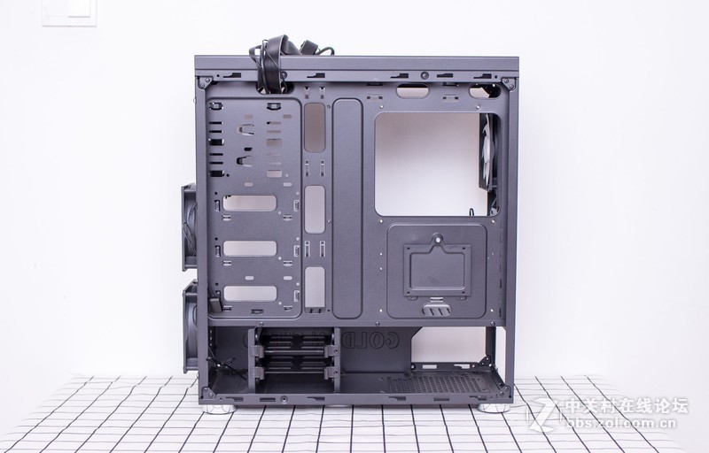 静音稳定箱子了解下，金河田峥嵘MUT1入箱体验