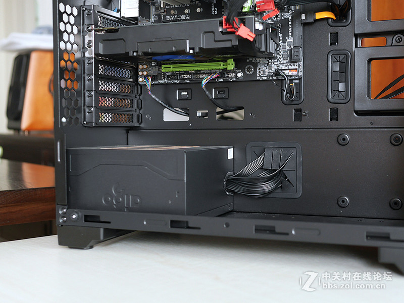 玩玩极光风扇的RGB炫光切换  爱国者（aigo）月光宝盒曜机箱装机体验