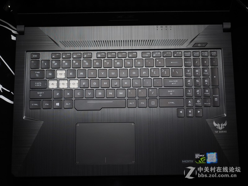 144Hz真香巨屏—华硕 飞行堡垒6 PLUS