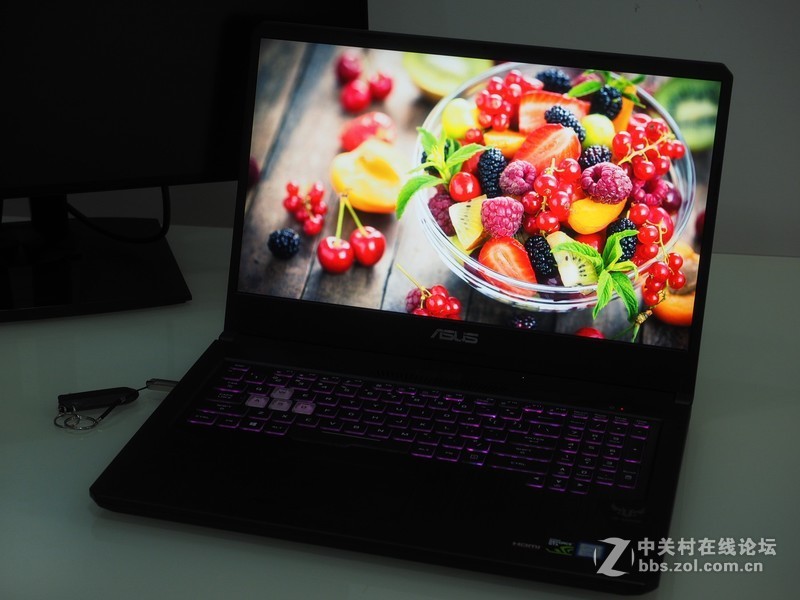 144Hz真香巨屏—华硕 飞行堡垒6 PLUS