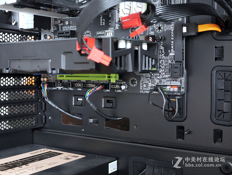 玩玩极光风扇的RGB炫光切换  爱国者（aigo）月光宝盒曜机箱装机体验