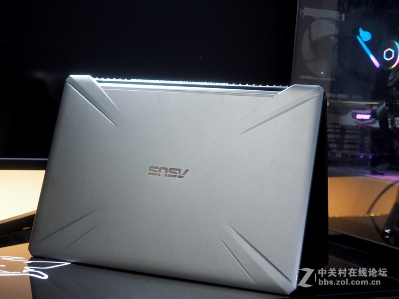 144Hz真香巨屏—华硕 飞行堡垒6 PLUS