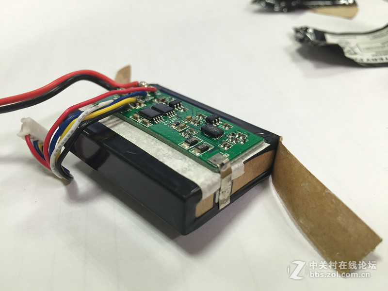 beatspill20拆解换电池