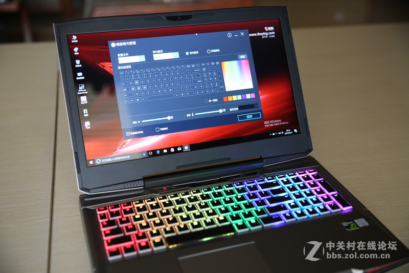 惊艳了！火影金钢4K游戏本实拍