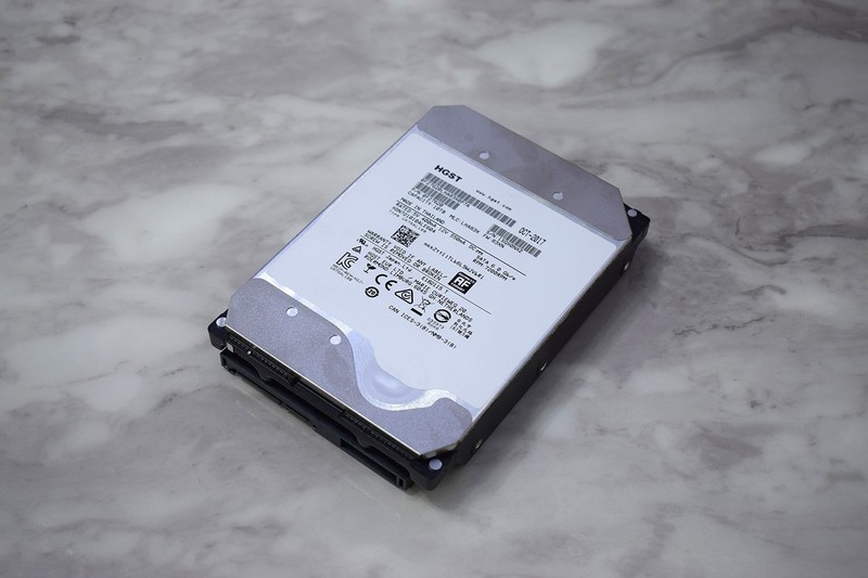 #超大容量 自由存储＃容量新高度，10T够用不？ 昱科(HGST) 10TB NAS网络硬盘开箱简评