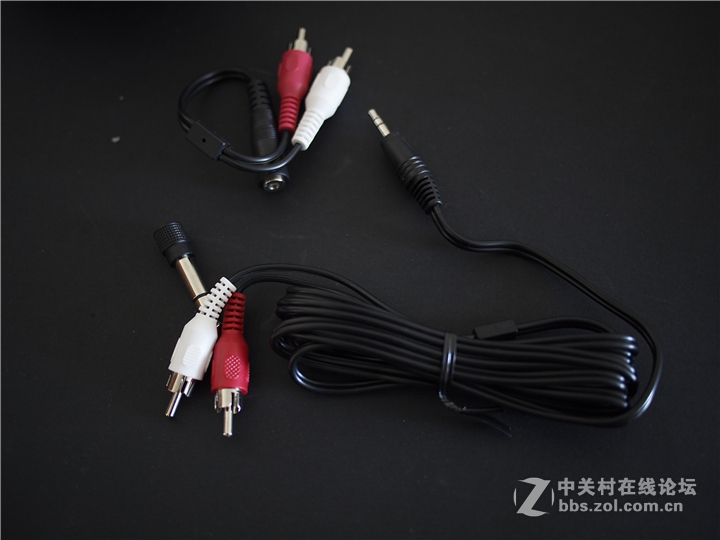 距离不是问题 打扰不再存在—雅天无线电视耳机ADH300