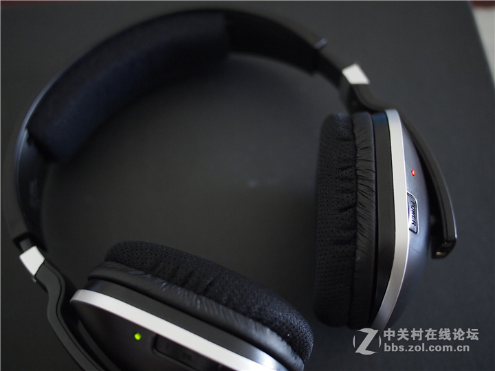 距离不是问题 打扰不再存在—雅天无线电视耳机ADH300