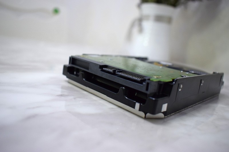 #超大容量 自由存储＃容量新高度，10T够用不？ 昱科(HGST) 10TB NAS网络硬盘开箱简评