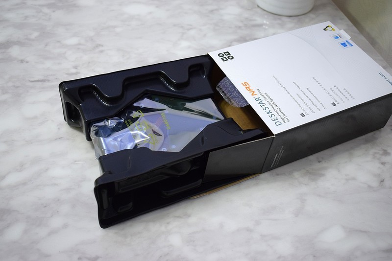 #超大容量 自由存储＃容量新高度，10T够用不？ 昱科(HGST) 10TB NAS网络硬盘开箱简评