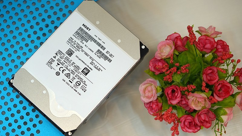 #超大容量 自由存储＃实拍美图鉴赏——HGST 10TB NAS硬盘