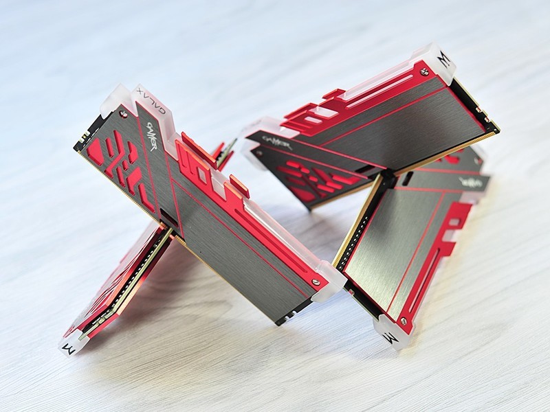 intel信仰需充值，攒个X299+GTX1070Ti再福利超频教程，还有吃鸡真需要关闭超线程