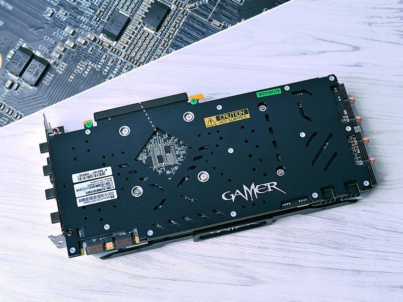 intel信仰需充值，攒个X299+GTX1070Ti再福利超频教程，还有吃鸡真需要关闭超线程