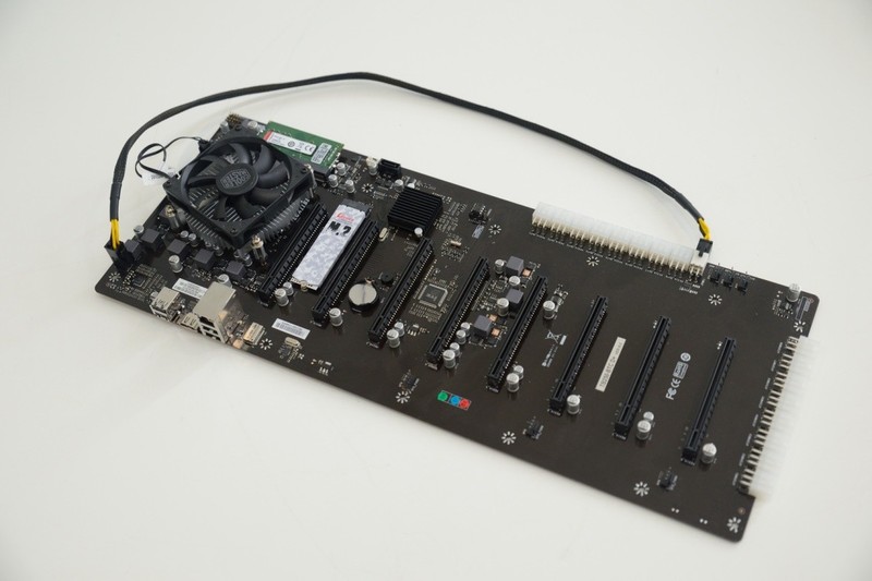 硬件论坛 主板论坛 映泰tb250-btc d  8卡直插矿板,实战矿机硬件安装