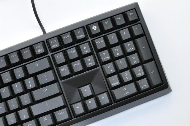 西装暴徒？樱桃MX6.0?RGB版机械键盘评测