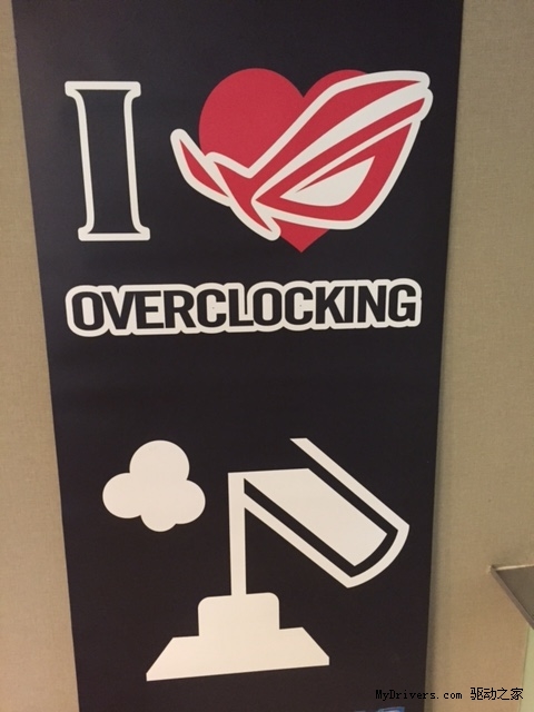 终于又能超外频了！i5-6600K冲上552MHz