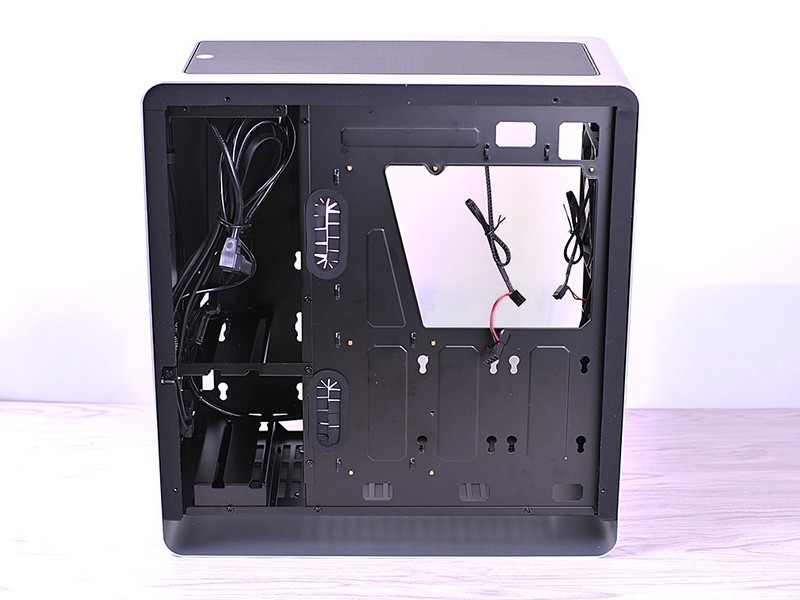 intel信仰需充值，攒个X299+GTX1070Ti再福利超频教程，还有吃鸡真需要关闭超线程