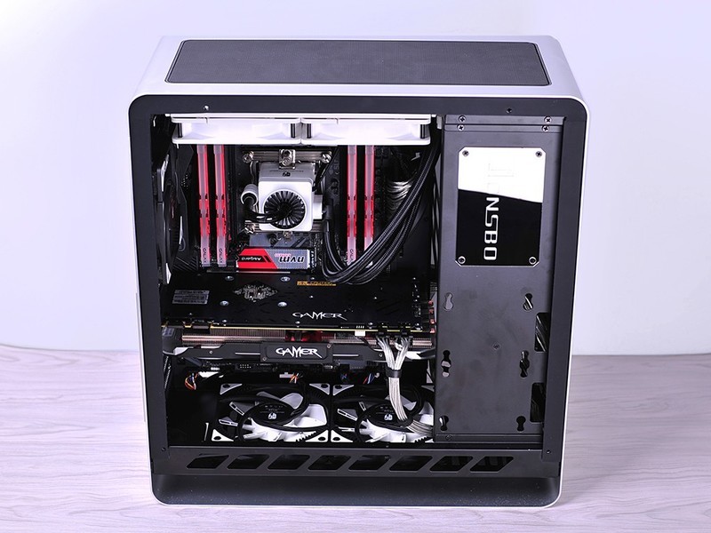 intel信仰需充值，攒个X299+GTX1070Ti再福利超频教程，还有吃鸡真需要关闭超线程