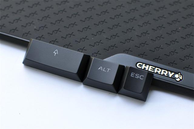 西装暴徒？樱桃MX6.0?RGB版机械键盘评测