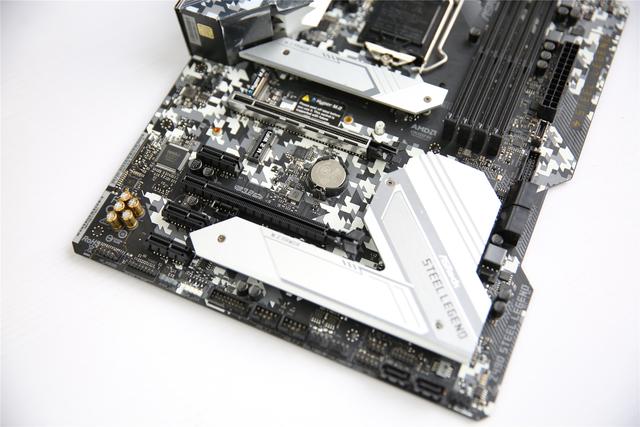 用显卡给手机快充？浑身都是快充头的直男1号10600K+2070S装机体验