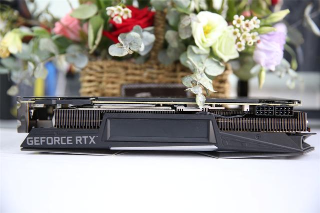 用显卡给手机快充？浑身都是快充头的直男1号10600K+2070S装机体验