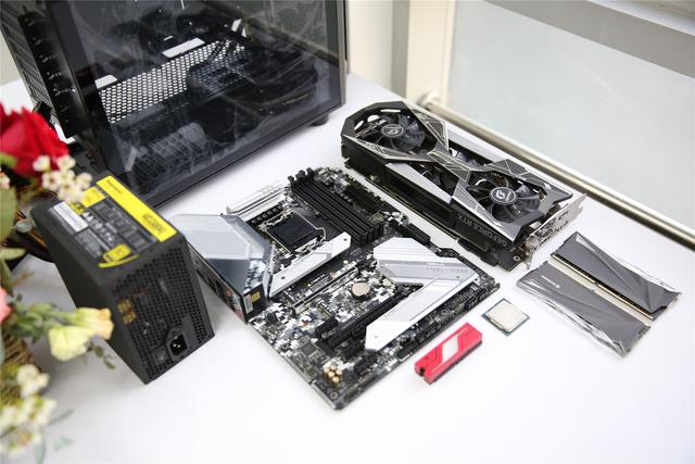 用显卡给手机快充？浑身都是快充头的直男1号10600K+2070S装机体验