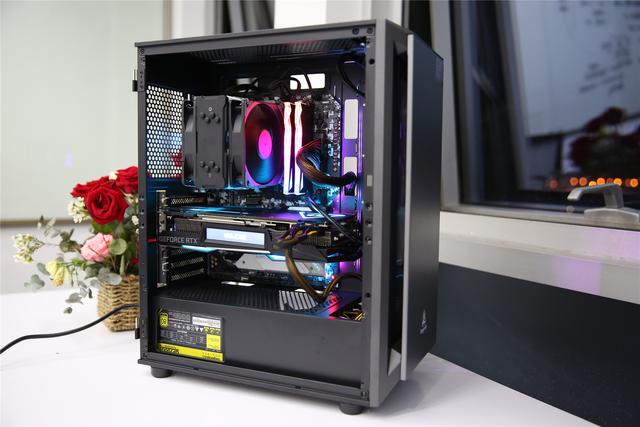 用显卡给手机快充？浑身都是快充头的直男1号10600K+2070S装机体验