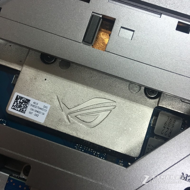 【薇薇娜】华硕ROG玩家国度GFX72评测、高清大图！