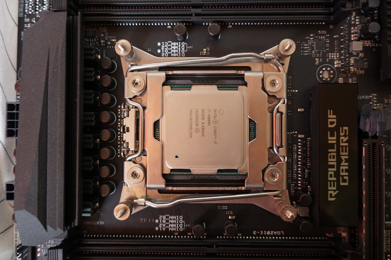 8700K横行时代，现在弄i7-6800K主机是不是有点过时？