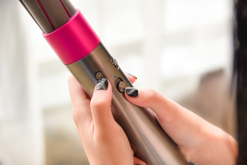 戴森卷发棒真的物超所值？女神亲自体验后已爱不释手！