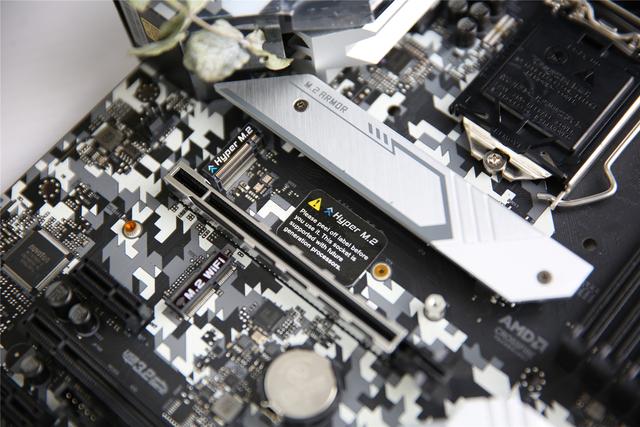 用显卡给手机快充？浑身都是快充头的直男1号10600K+2070S装机体验