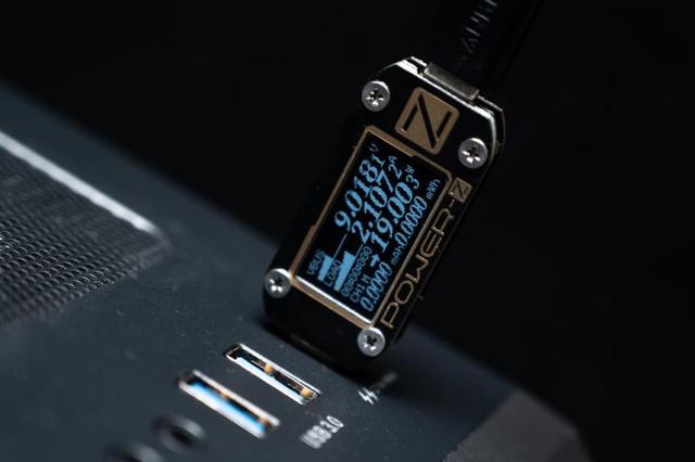 用显卡给手机快充？浑身都是快充头的直男1号10600K+2070S装机体验