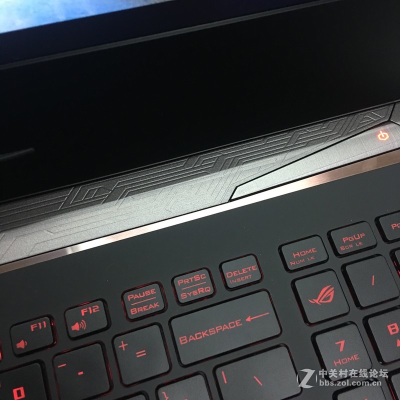 【薇薇娜】华硕ROG玩家国度GFX72评测、高清大图！