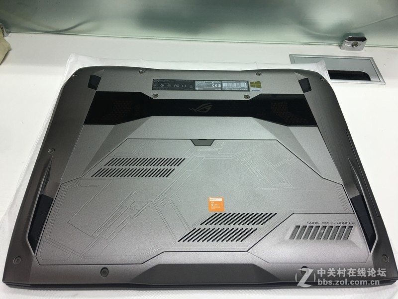 【薇薇娜】华硕ROG玩家国度GFX72评测、高清大图！