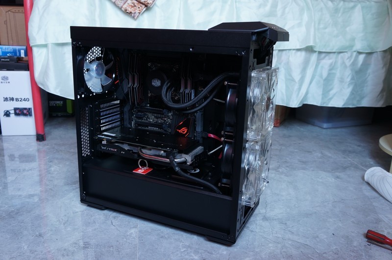 8700K横行时代，现在弄i7-6800K主机是不是有点过时？