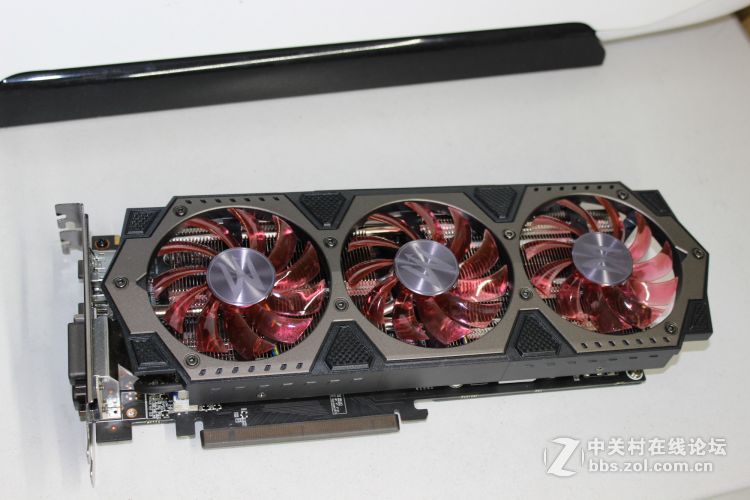 #名人堂积分争霸赛#影驰的情——960GAMER