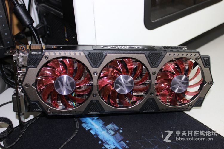 #名人堂积分争霸赛#影驰的情——960GAMER