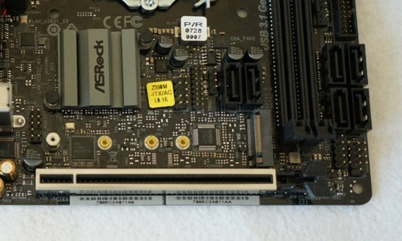 【评测】小机箱里装I9 华擎ASRock Z390M-ITX/AC简评