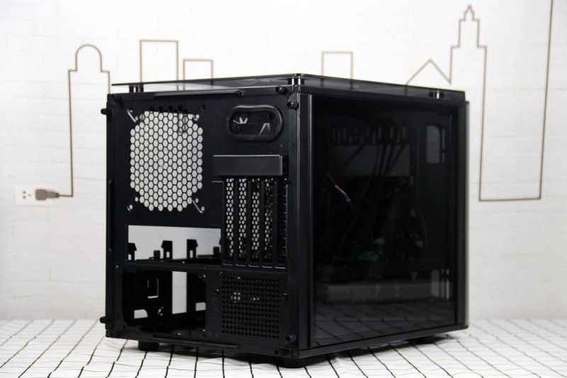 打造RTX2070超级小钢炮，Tt Level 20 VT装机评测