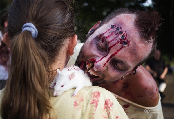 神cos接头僵尸横行