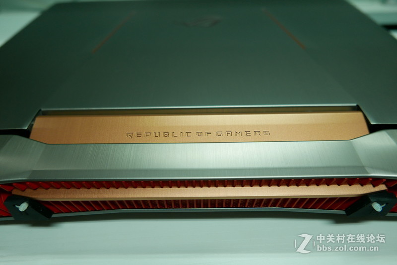 【薇薇娜】华硕ROG玩家国度GFX72评测、高清大图！