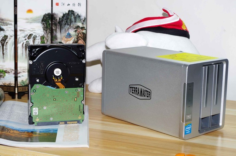 #超大容量 自由存储＃利用NAS存储资料、远程访问，打造家庭私有云