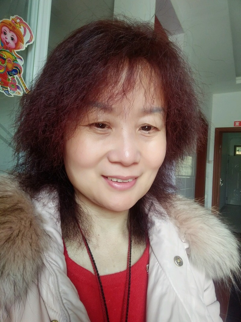 这是安徽省宣城市爱宣味食品有限公司负责人杨爱华本人，该公司常年生产各类咸菜